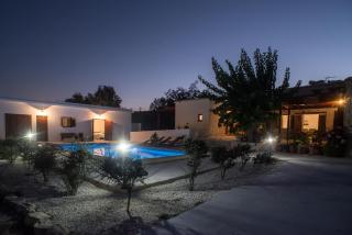 Chloe's House - Pano Akourdalia - 6