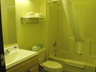 Americas Best Value Inn Three Rivers - 1