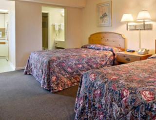 Econo Lodge - Franklin - 4