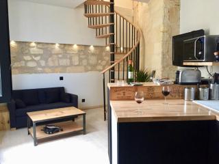 Au marche des Capucins by Cocoonr - Bordeaux - 0