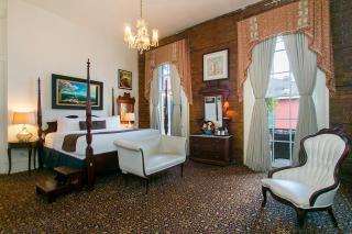 Lafitte Hotel & Bar - New Orleans - 3