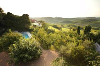 Boutique Hotel Dvor - Dobrovo - 2