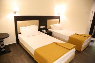 Hotel La Castle - Chennai - 8