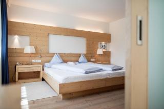 Alpine Hotel Ciasa Lara - La Villa - 6