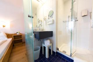 Altstadthotel Weisses Kreuz - Innsbruck - 9