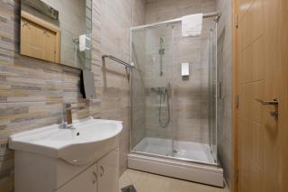 Airport Hotel Garni - 8