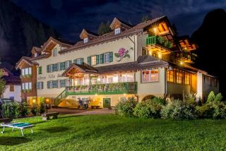 Hotel Villa Rosella Park & Wellness - 1