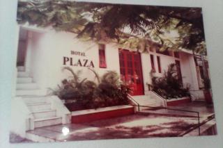 Hotel Plaza -BOOKING FOR FOREIGN TOURIST- - Jālgaon - 0