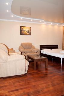 KyivStay Pochaynynska Apartment - Kiev - 3