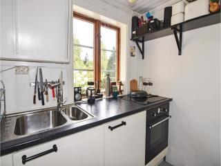 2 Bedroom Stunning Home In Strömstad - Lommeland - 7