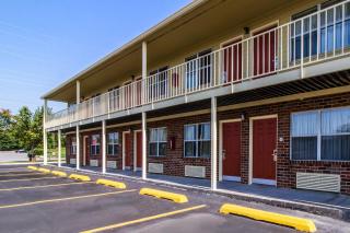 Econo Lodge Athens I-75 - 1