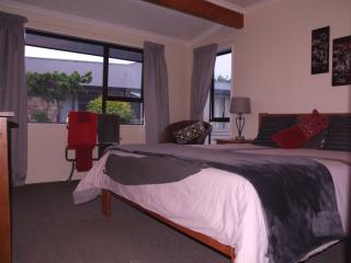 Annie's BnB at 7C - Renwick - 5