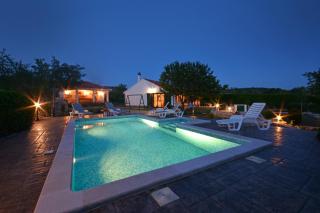 Holiday Home, Villa Bozic - Čvrljevo - 0