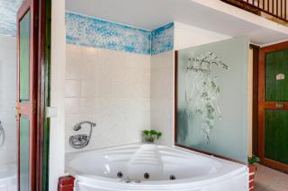 Ifigenia by Captain Michalis - La Canea - 2