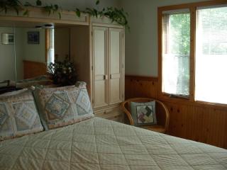 Alaska Chalet Bed & Breakfast - Eagle River - 6