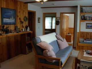 Alaska Chalet Bed & Breakfast - Eagle River - 8