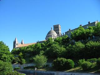 Chambres d'Hôtes Les Jardins de la Cathédrale - Angoulême - 3