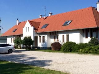 KARÁM Vendégház és Lakásétterem - 0