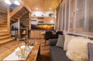 Cyrhlica House - 2