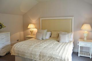 Mews Cottage - 2