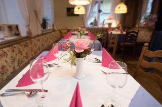 Schlossgasthof - Artstetten - 9