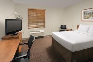 WoodSpring Suites Champaign near University - Champaign - 6