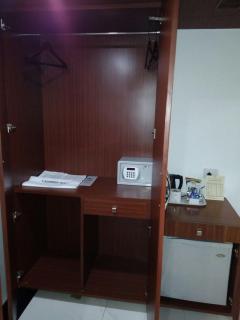 The Royal Comfort - 3