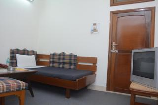 Hotel Natraj - Dibrugarh - 3