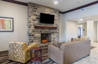 Cobblestone Inn & Suites - Guernsey - 8