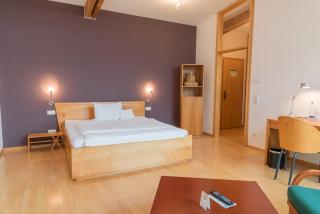 Hotel Kongressissimo - Vilsbiburg - 0