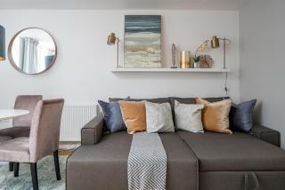 Square Mile Residences - 2