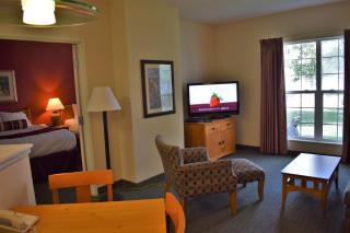 Baymont by Wyndham Wichita East - 2