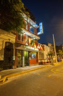 Hostal Iquique - Lima - 9