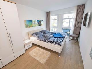Villa Louisa in Sellin - WG 39 mit Balkon, strandnah - Ostseebad Sellin - 2