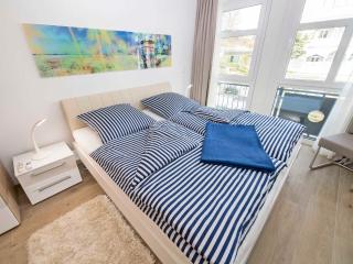 Villa Louisa in Sellin - WG 39 mit Balkon, strandnah - Ostseebad Sellin - 1