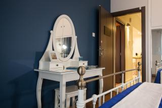 Elegant and Safe Gold and Blue Apartment walk to Acropolis - Atene - 7