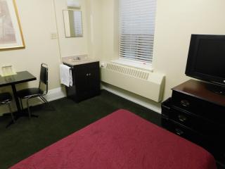 Filmores Hotel - Toronto - 1