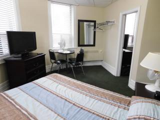Filmores Hotel - Toronto - 1
