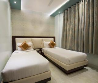 Hotel Central Residency - Varanasi - 7