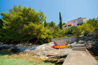 Waterfront villa with pool - 1