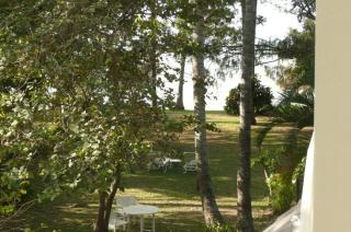 Beachside Holiday Units - Bowen - 1
