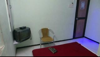 New Metro Guest House - Bombay - 4