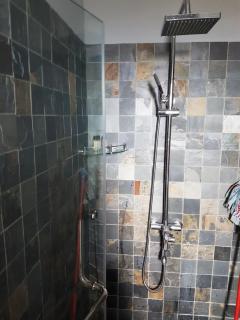 Sea And Mountain View Apartment - 4