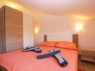 Apartments Biljana 1480 - Ližnjan - 1