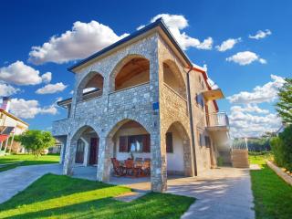 Apartment Luka 1481 - 0