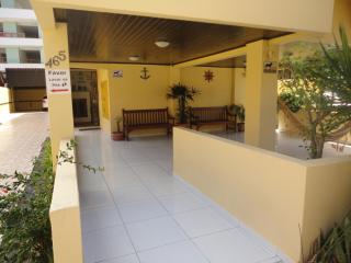 Regina Del Mare Residence Apartamentos completos para até 05 pessoas a 50 metros da praia - Florianópolis - 2