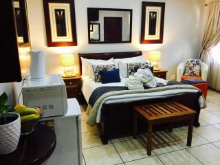 Waterkloof Guest House - 1