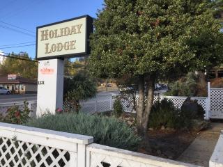 Holiday Lodge - Grass Valley - 9