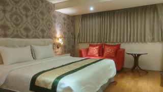 Left Bank 121 - Tainan - 3