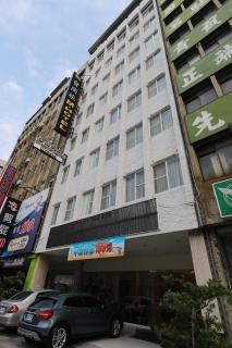 M Hotel - Kaohsiung - 4